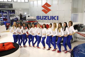 E dizajn Suzuki auto show hostese - Copy